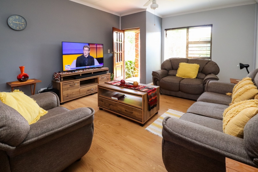 2 Bedroom Property for Sale in Flamwood North West